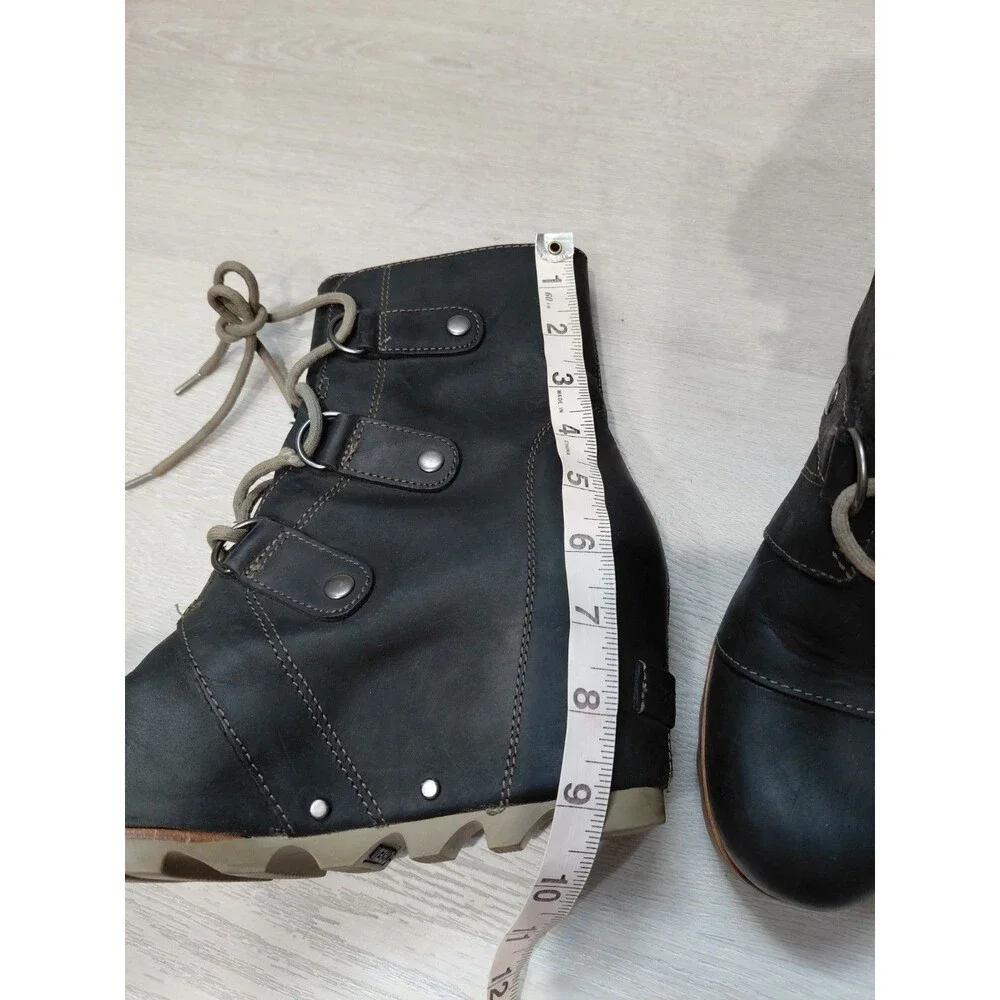 Sorel Joan of Arctic Lace Up Lexie Wedge Black Oil Rubbed Leather Women Size 7.5